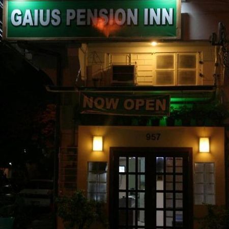 מנילה Gaius Inn מראה חיצוני תמונה